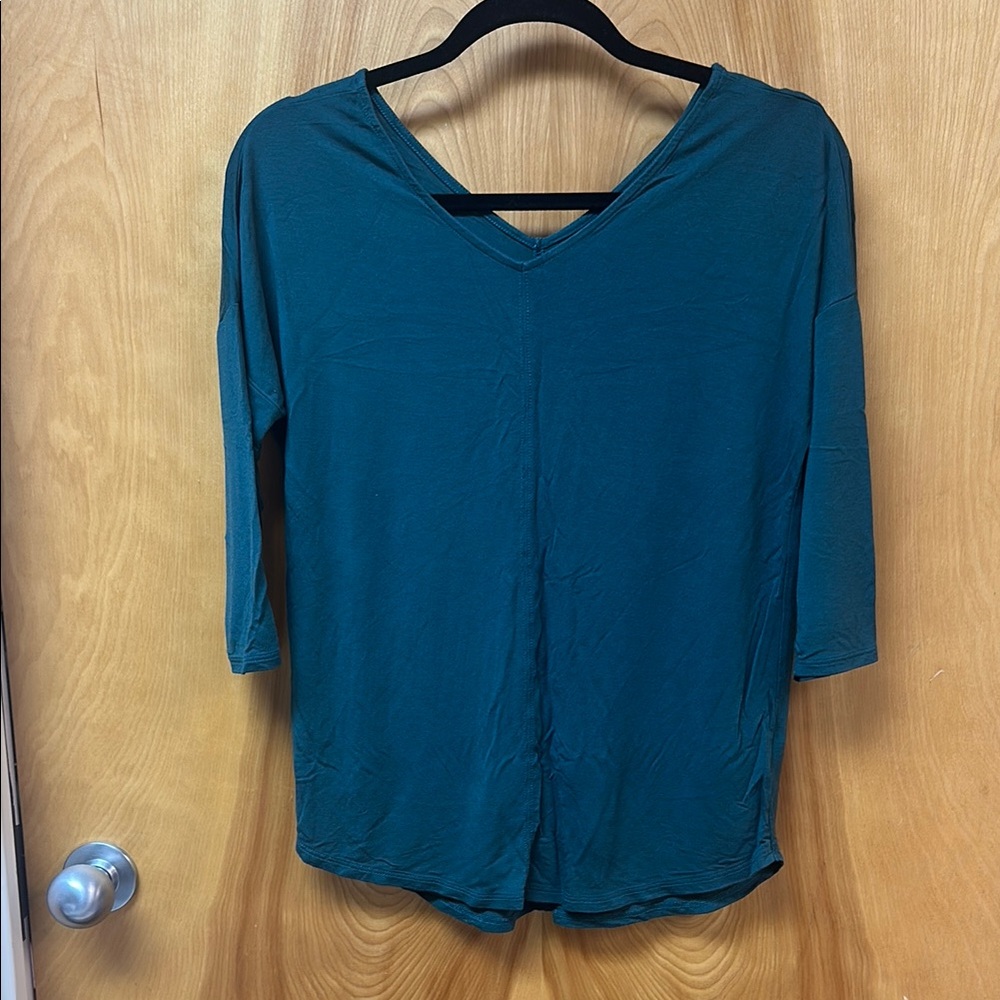 Tahari Blue 3/4 Sleeve Blouse